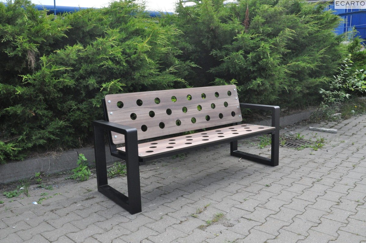 Odporna na zarysowania ławka osiedlowa Grande HPL 150 cm