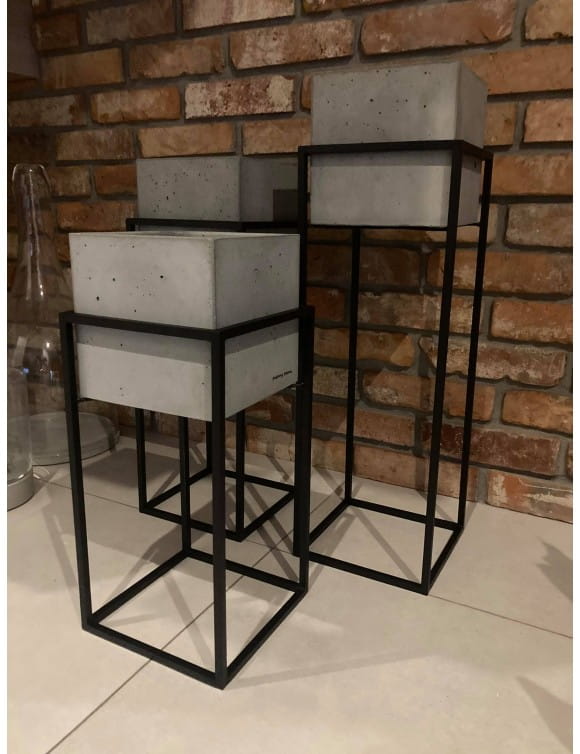 Stojak Loft Z Donicą Betonową Wysokość 60cm